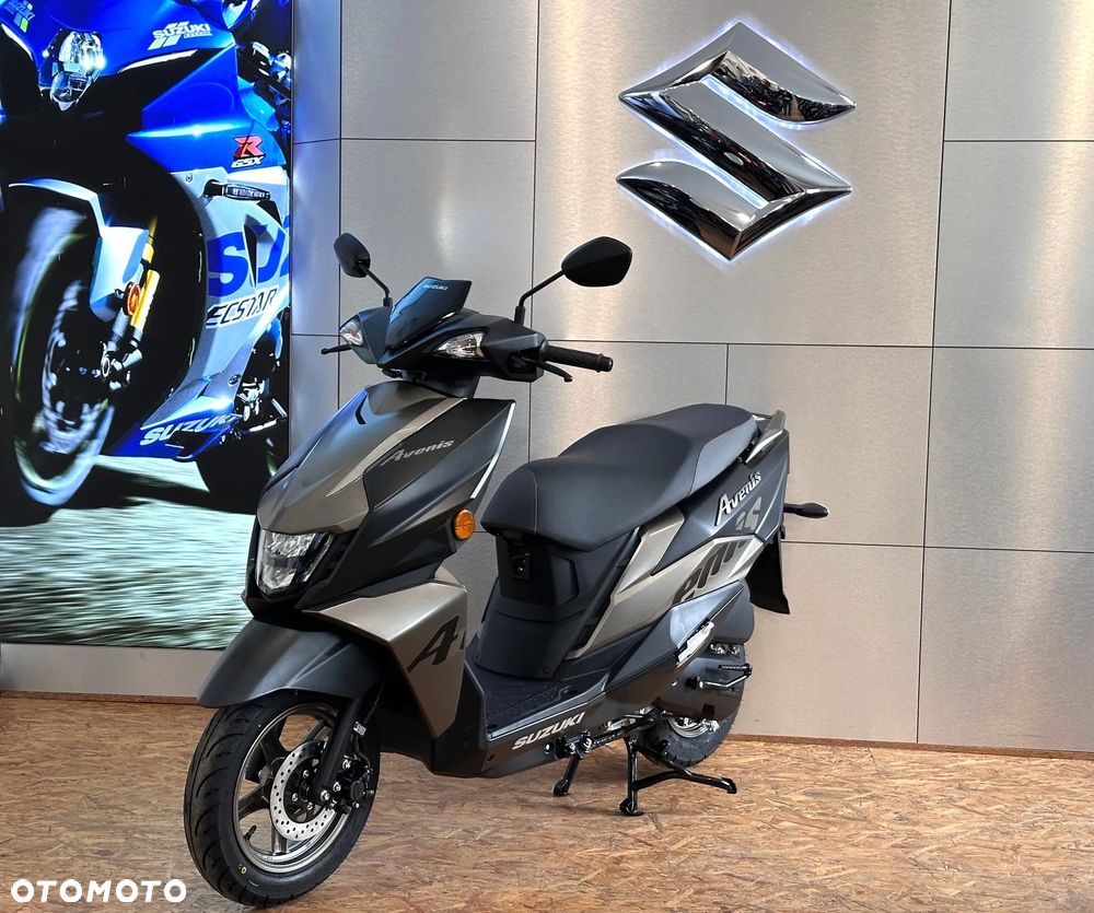 Suzuki Avenis - 8