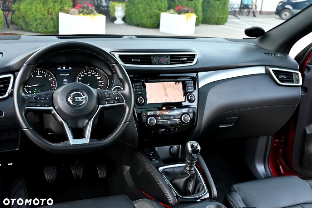 Nissan Qashqai 1.3 DIG-T N-Tec - 30