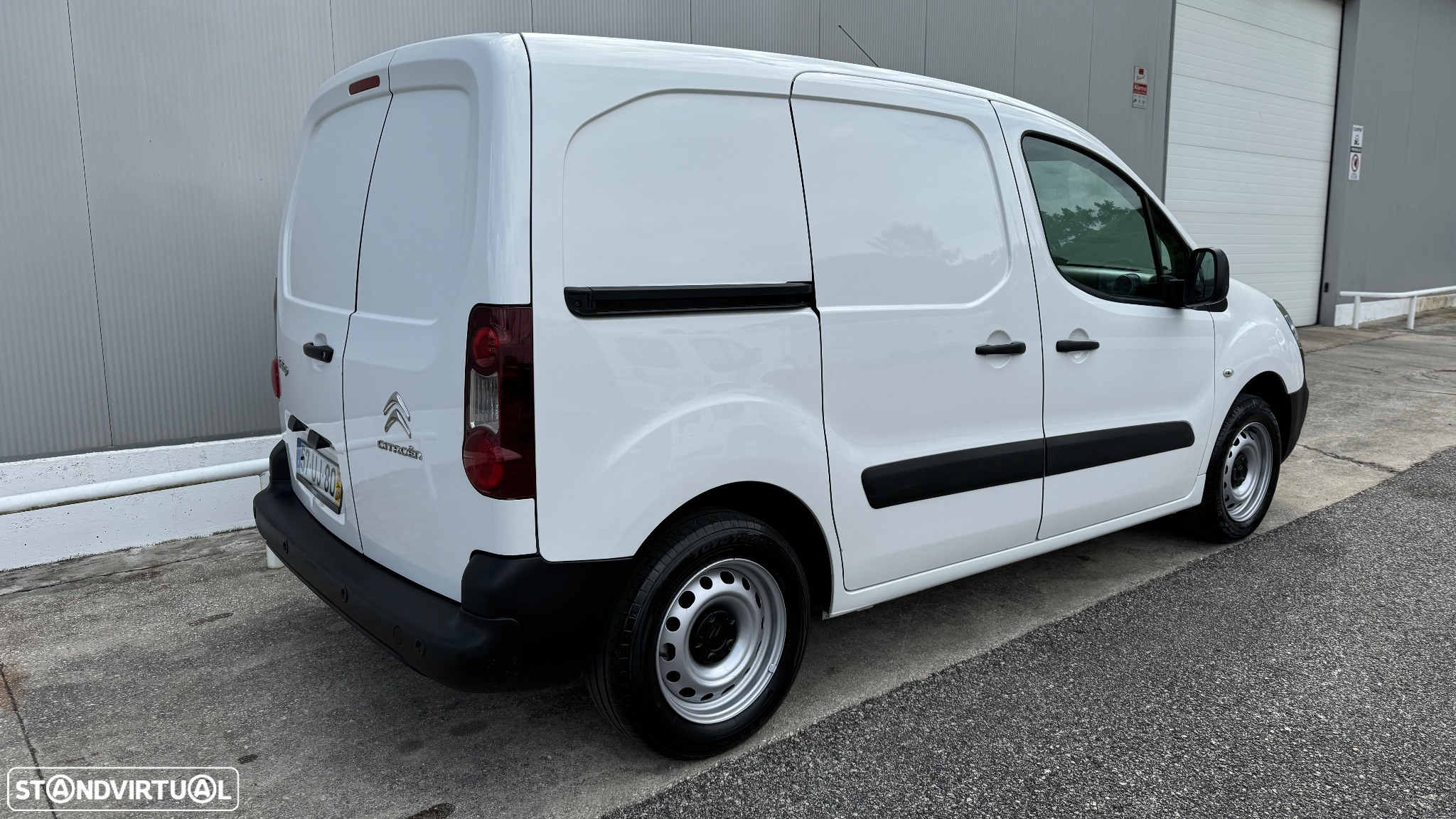 Citroën Berlingo 1.6 HDI L1H1 CX Automática - 9