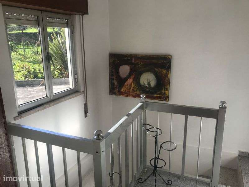 Particular vende moradia 2 andares em Viseu - Cavernães - Grande imagem: 4/9