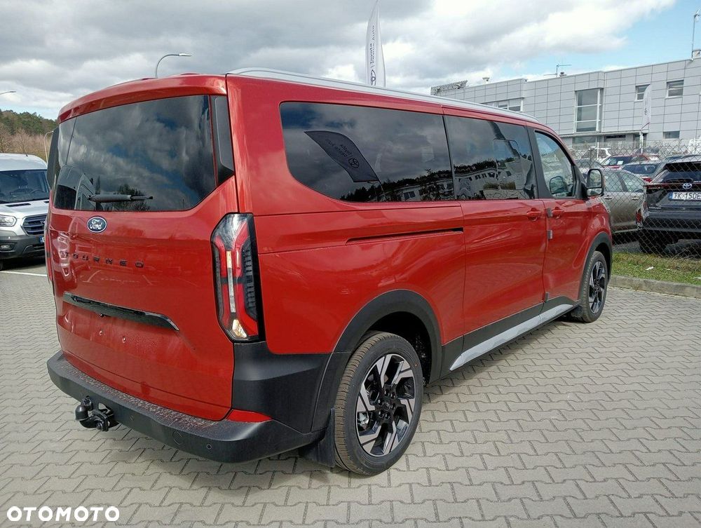 Ford Tourneo Custom - 3