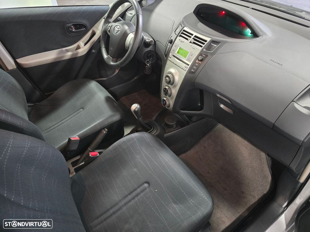 Toyota Yaris 1.0 VVT-i AC - 16