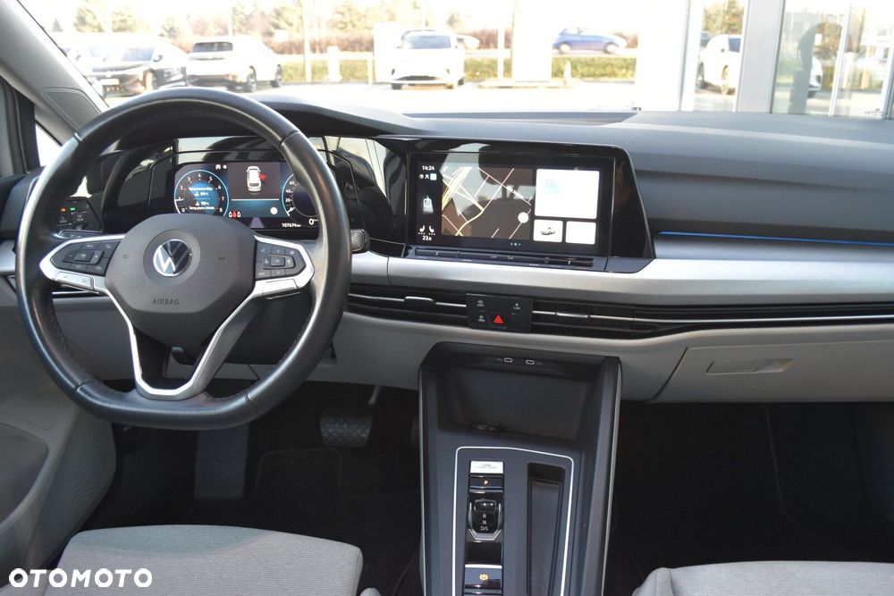 Volkswagen Golf Variant - 10