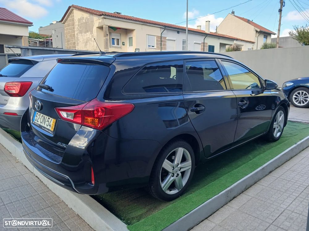 Toyota Auris Touring Sports 1.4 D-4D Com+P.Sport - 5