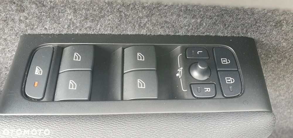 Volvo XC 40 T3 Momentum Core - 26