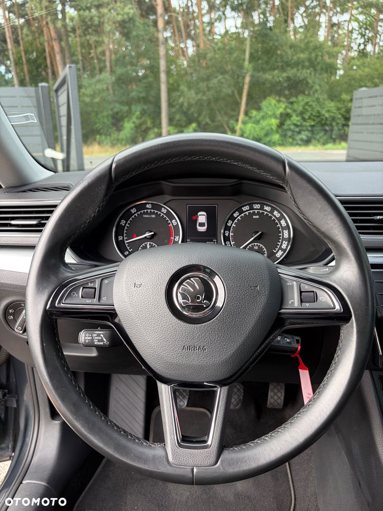 Skoda Superb ver-1-4-tsi-act-ambition - 14