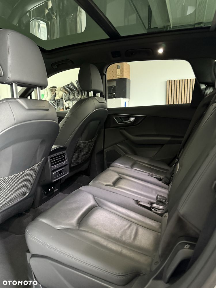 Audi Q7 - 6