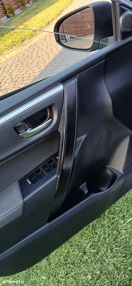 Toyota Corolla 1.6 Comfort - 14