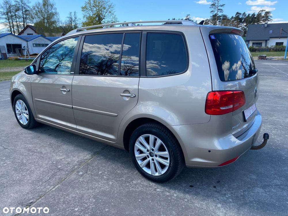 Volkswagen Touran 1.4 TSI STYLE - 4