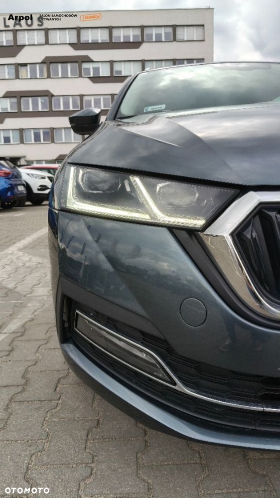 Skoda Octavia 2.0 TDI Style DSG - 5