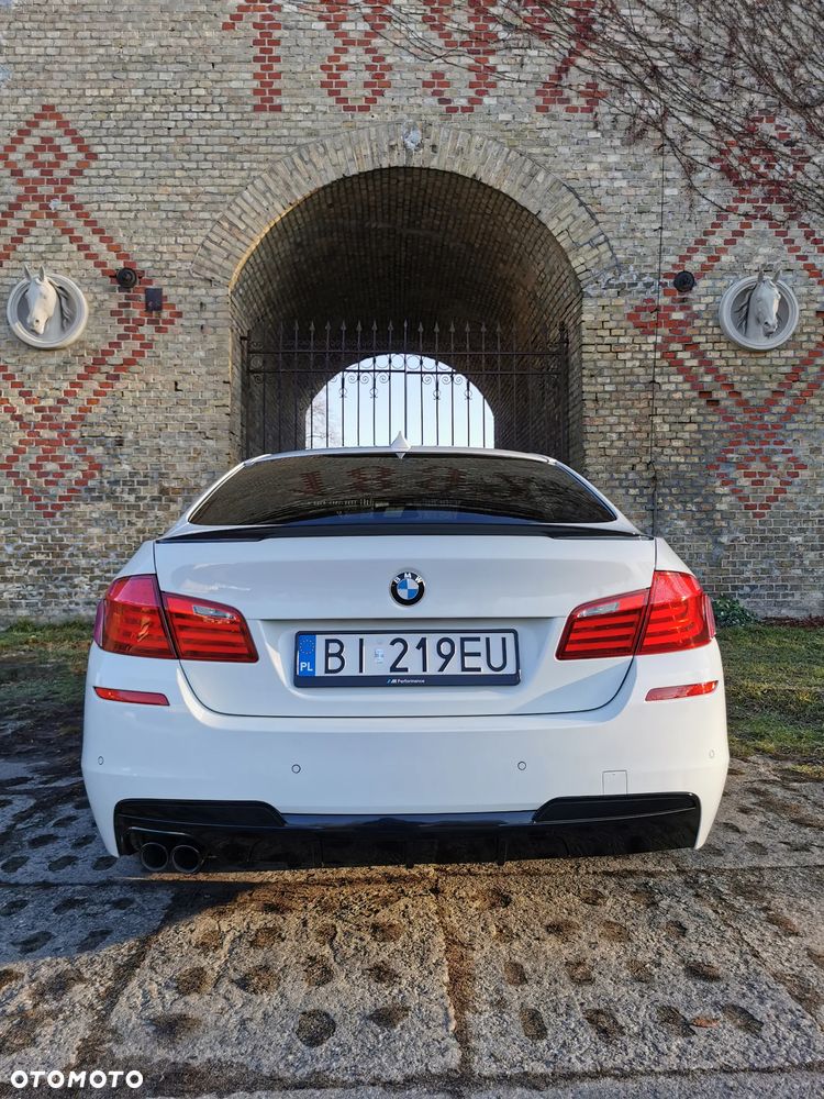 BMW Seria 5 525d xDrive - 3