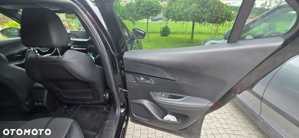 Peugeot 2008 - 13