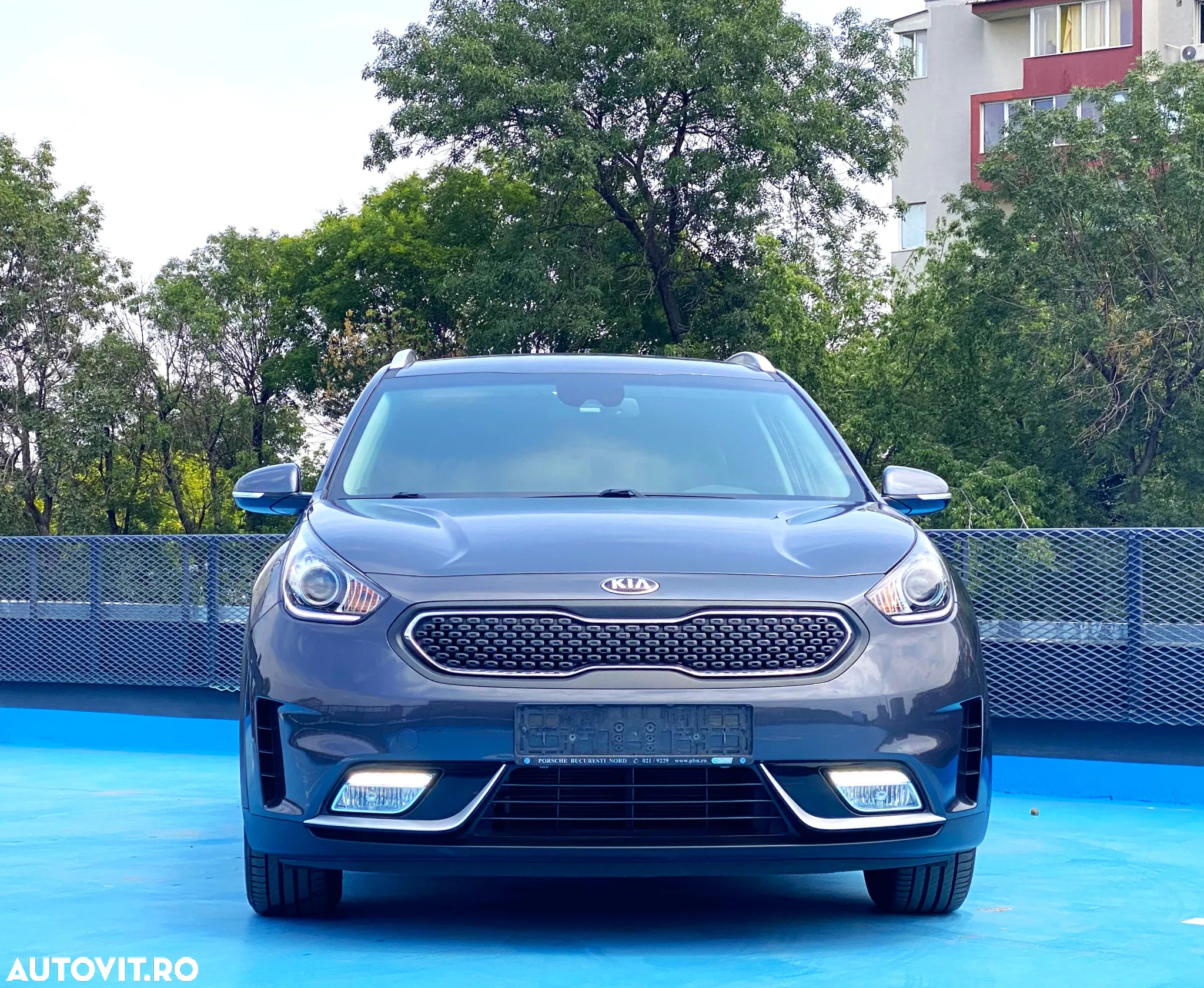 Kia Niro 1.6 GDI HEV 2WD OPF Aut. Edition 7 - 14