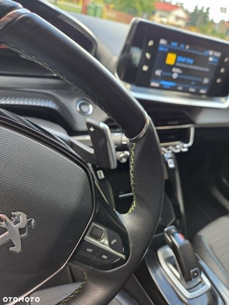 Peugeot 2008 1.2 PureTech Allure Pack S&S EAT8 - 18
