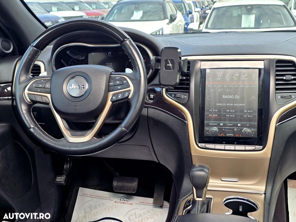 Jeep Grand Cherokee - 20