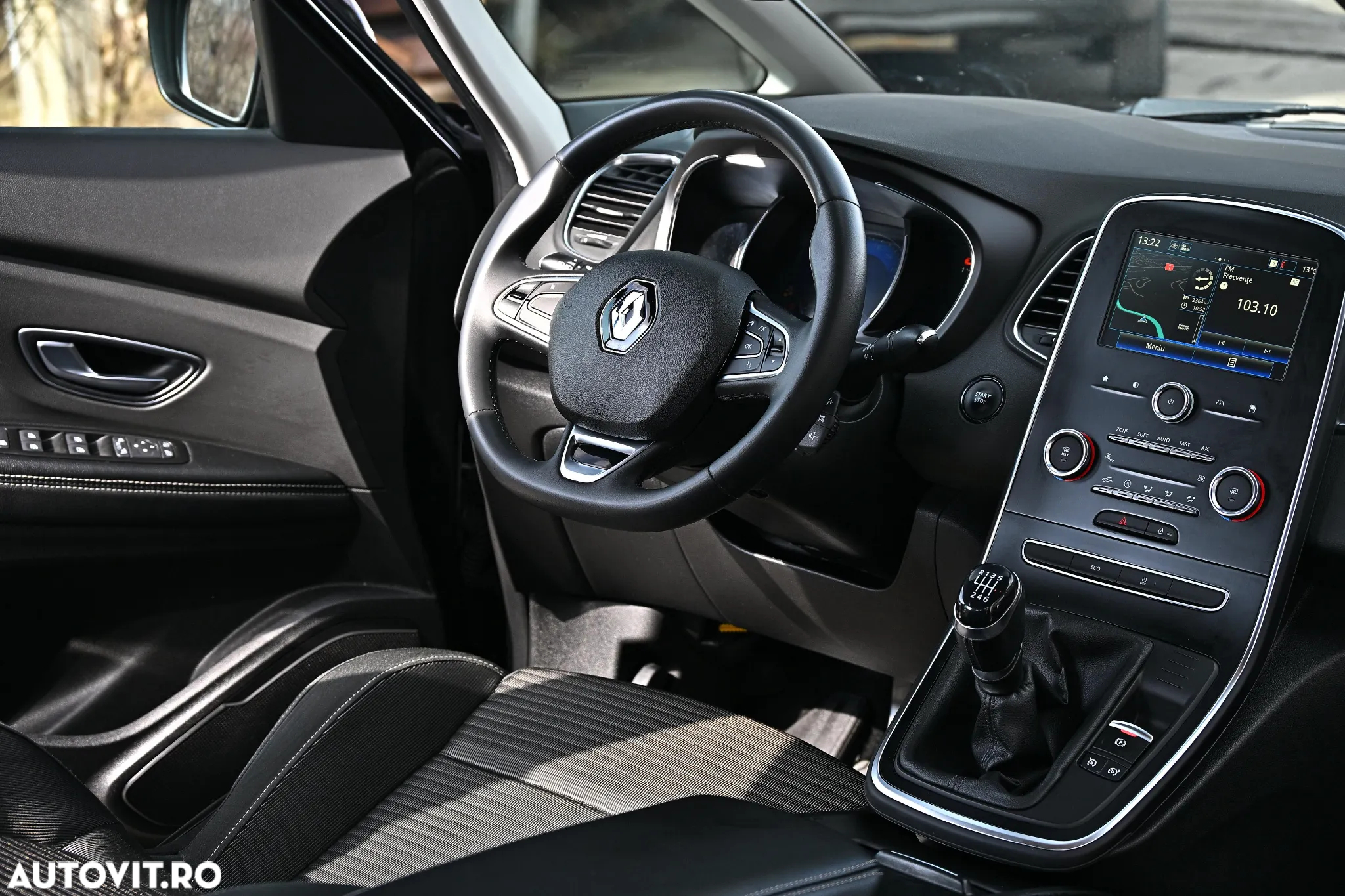 Renault Scenic BLUE dCi 120 BUSINESS EDITION - 7