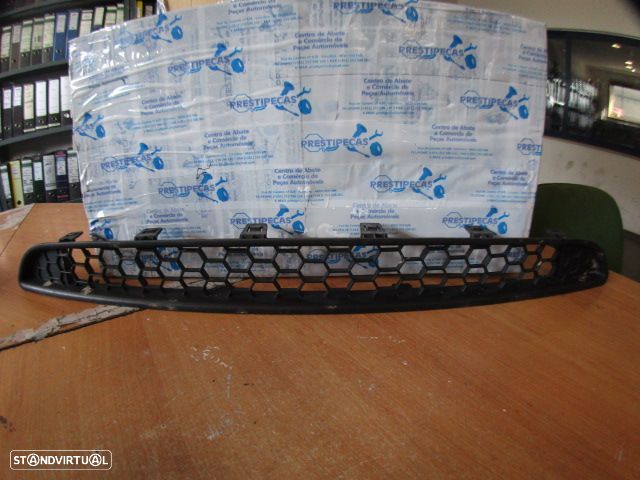 Grelha Friso 735536142 FIAT GRANDE PUNTO 2015 1.3JTD 84CV 5P PRETO FRT GRE PC - 1