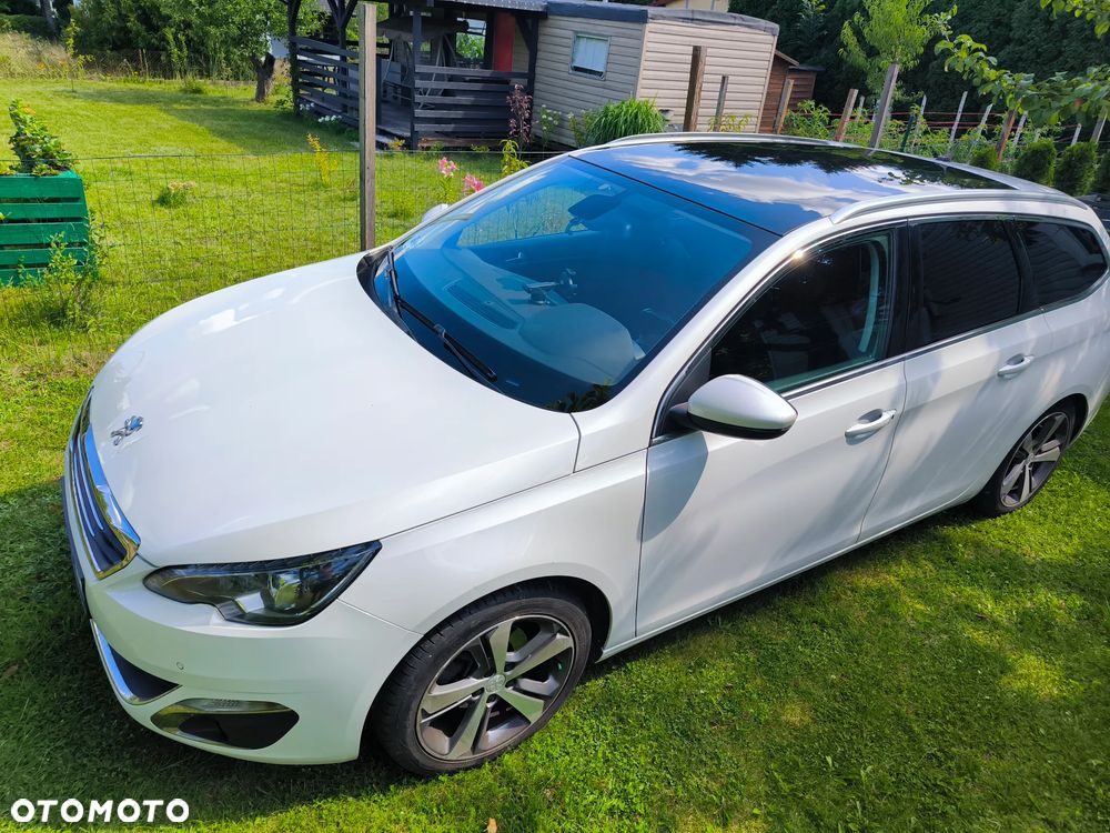 Peugeot 308 1.2 PureTech Allure S&S - 6