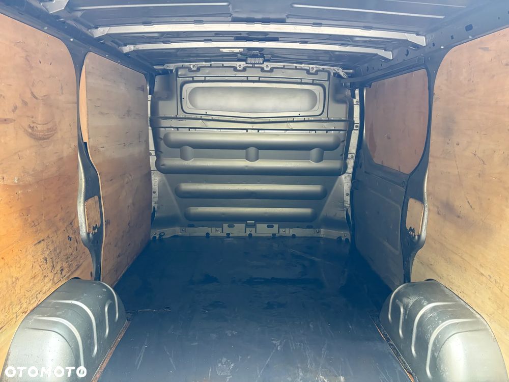 Renault Trafic - 8