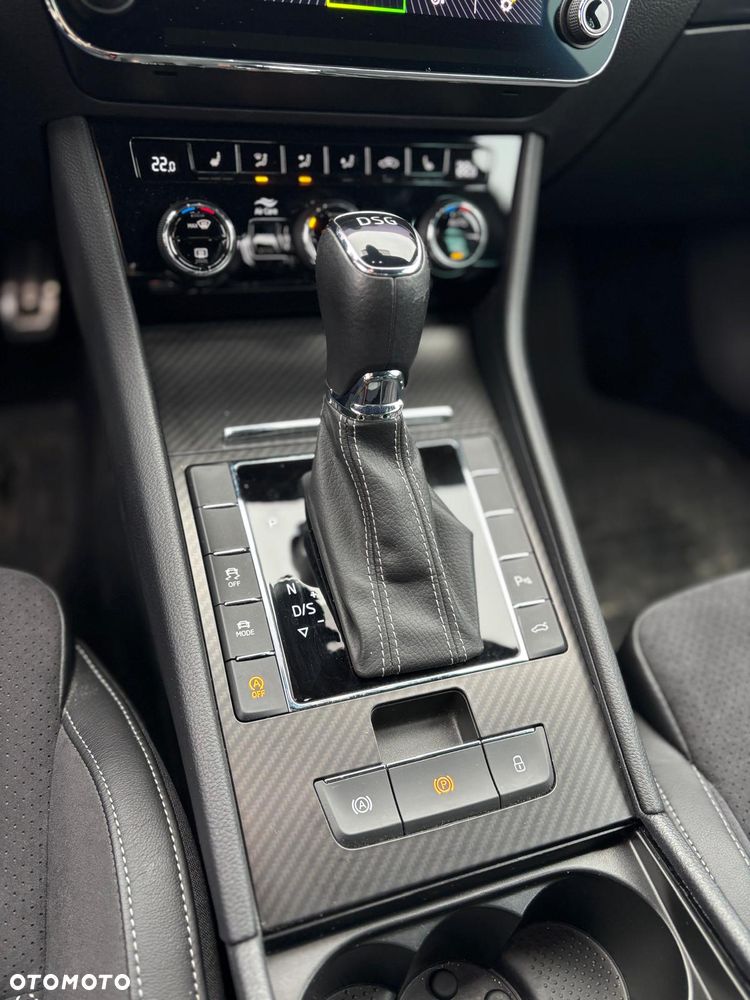 Skoda Superb 2.0 TSI Sportline DSG - 12