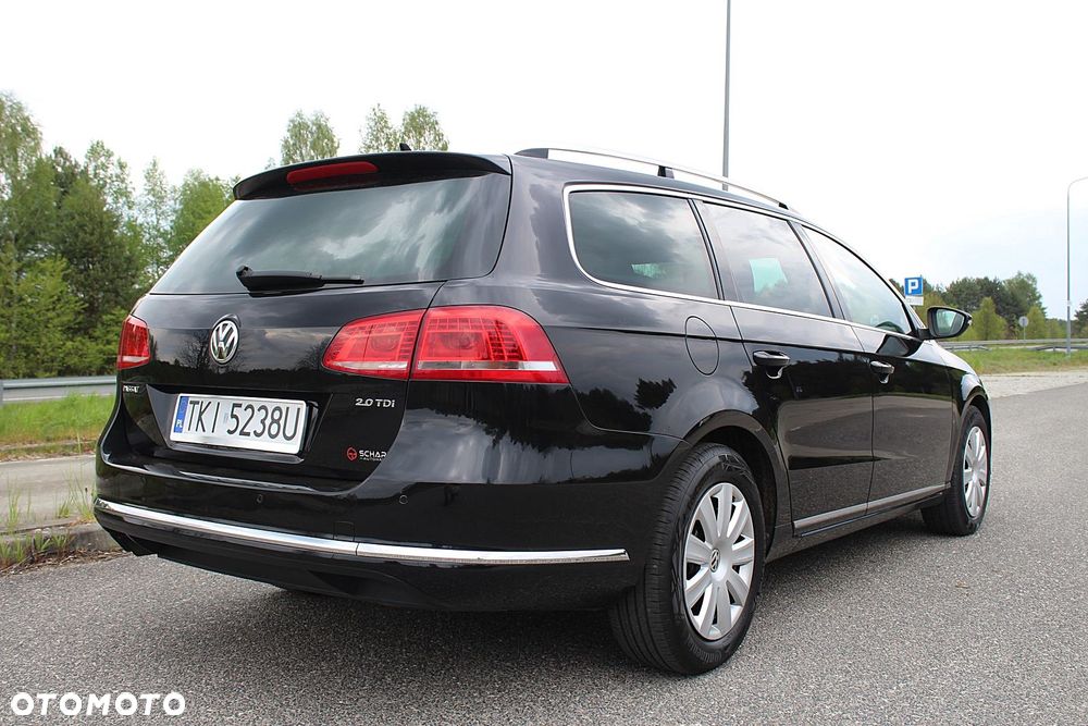 Volkswagen Passat 2.0 TDI Highline - 16