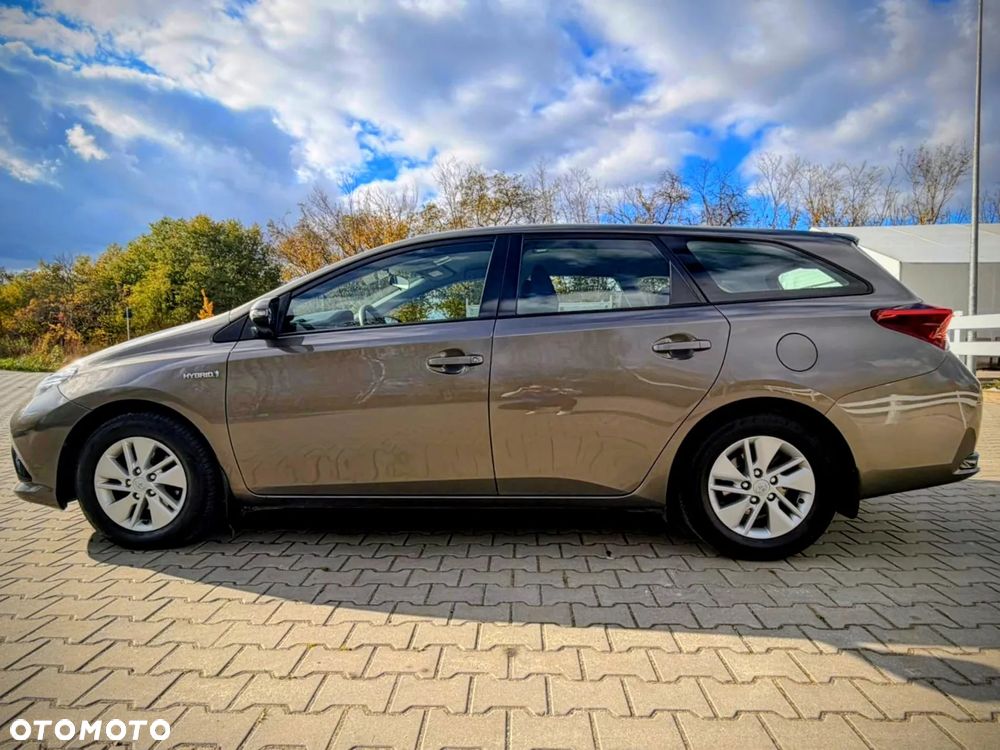 Toyota Auris Hybrid 135 Active - 4