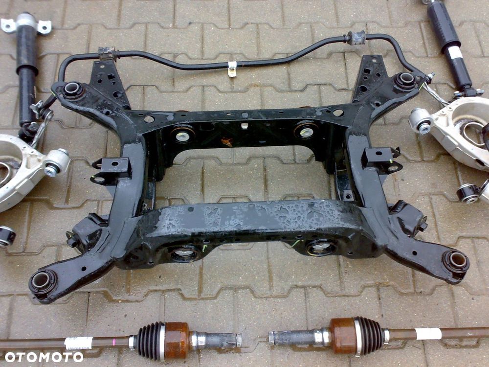 ford mustang vii mk7 s650 2024 - sanki ława belka tylna zawieszenia tył - 2