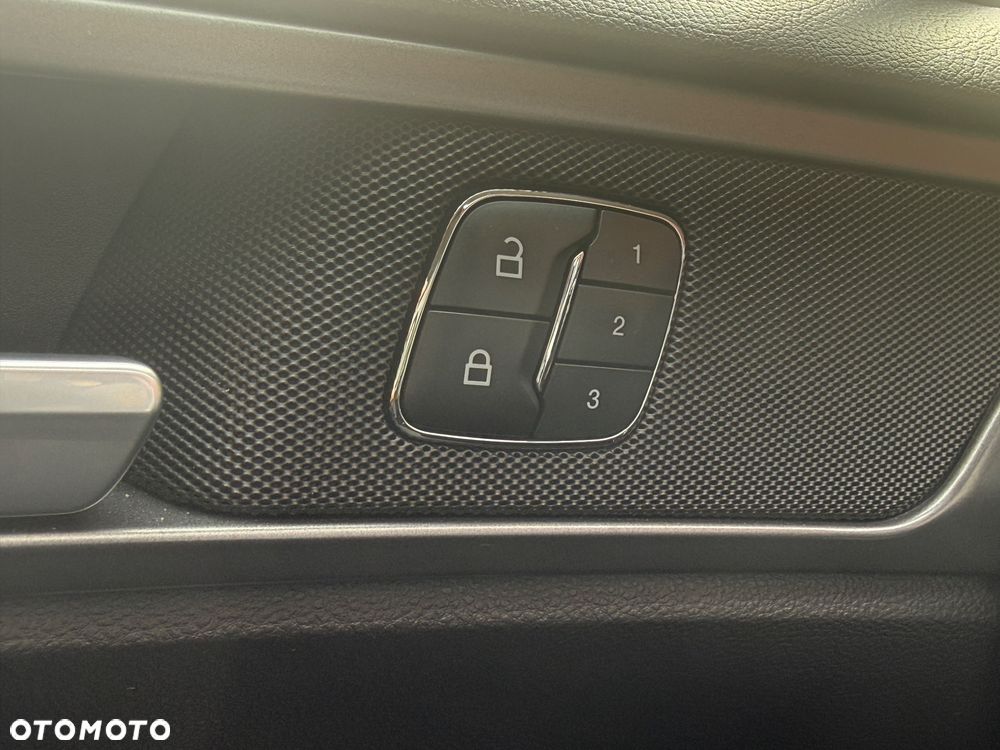 Ford Mondeo 2.0 TDCi STart-Stopp Titanium - 32