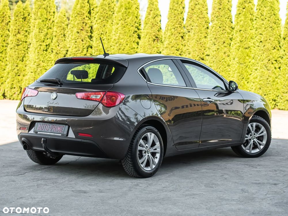Alfa Romeo Giulietta ver-1-6-jtdm-progression - 13