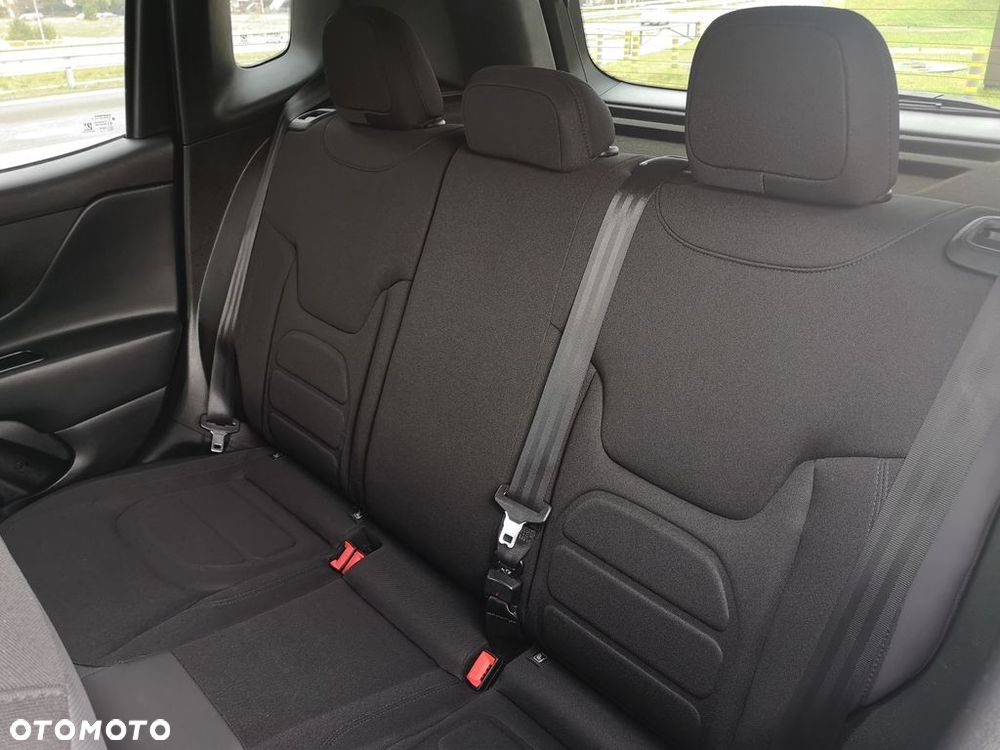 Jeep Renegade - 23