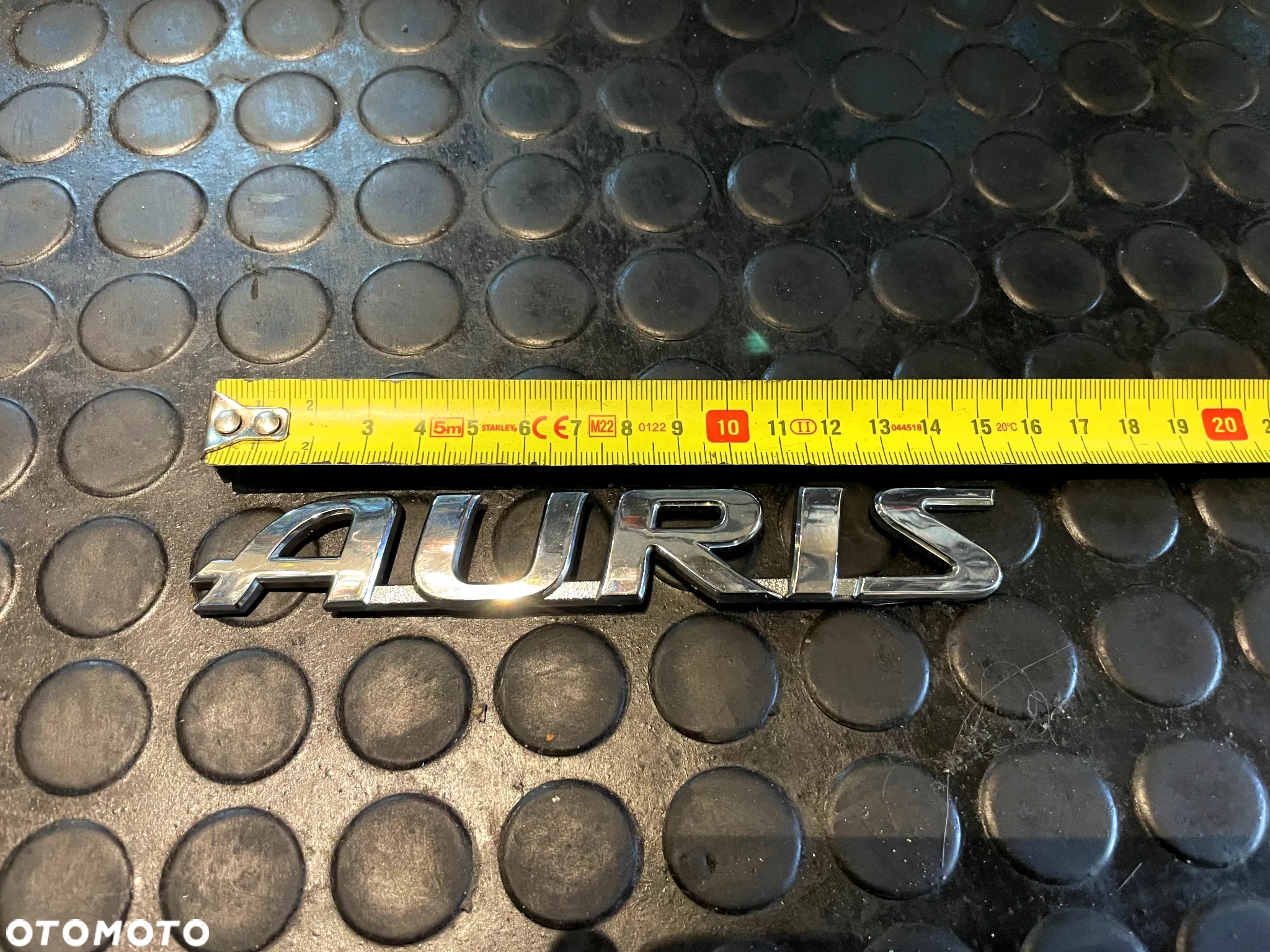 Emblemat znaczek znaczki TOYOTA AURIS II - 7