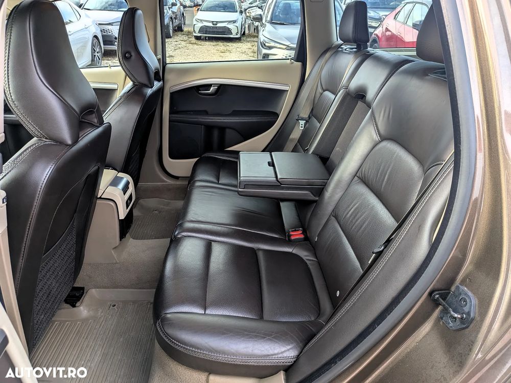 Volvo XC 70 D4 AWD Geartronic Summum - 13