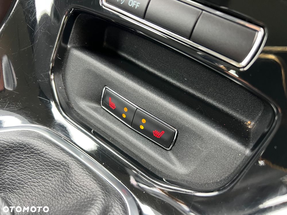 Ford Fiesta 1.0 EcoBoost Hybrid S&S TITANIUM - 27