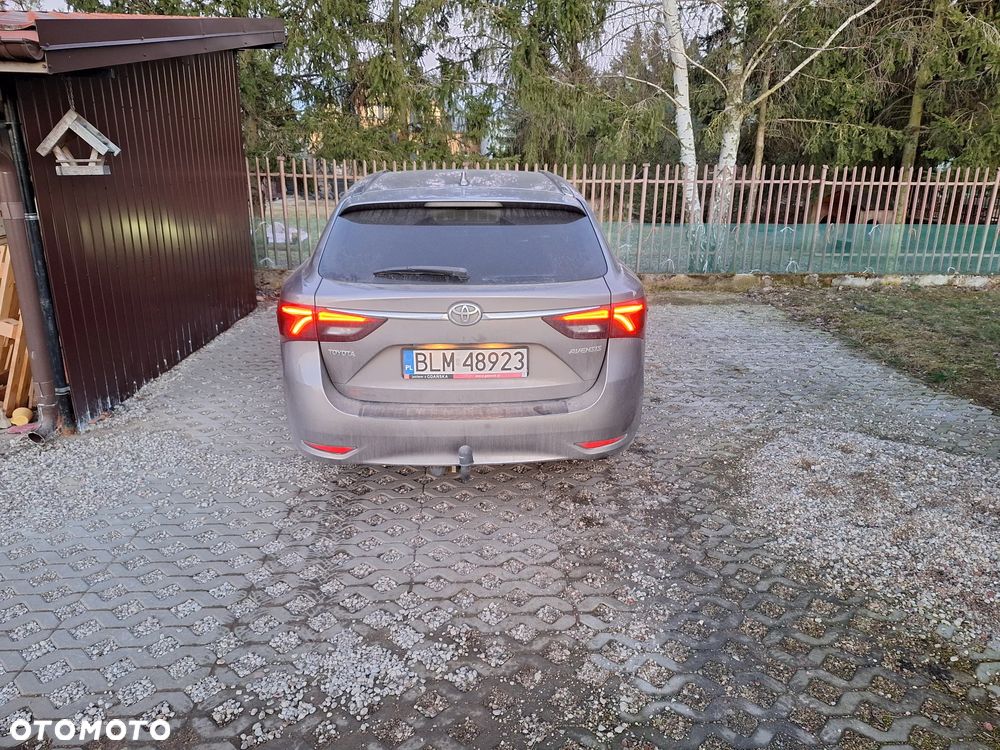 Toyota Avensis Touring Sports 2.0 D-4D Team Deutschland - 4