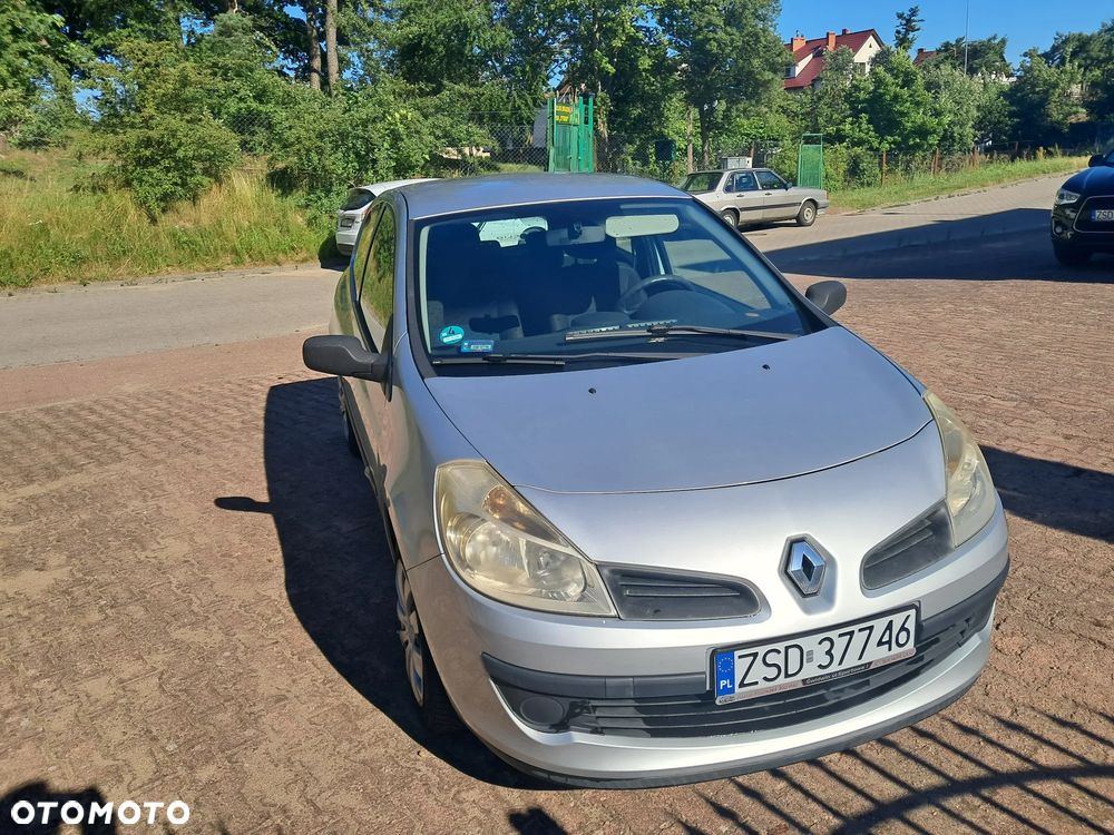 Renault Clio - 1