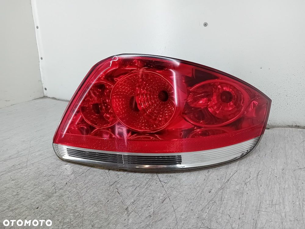 LAMPA TYLNA PRAWA FIAT LINEA 51753752 20190999 SEDAN - 7