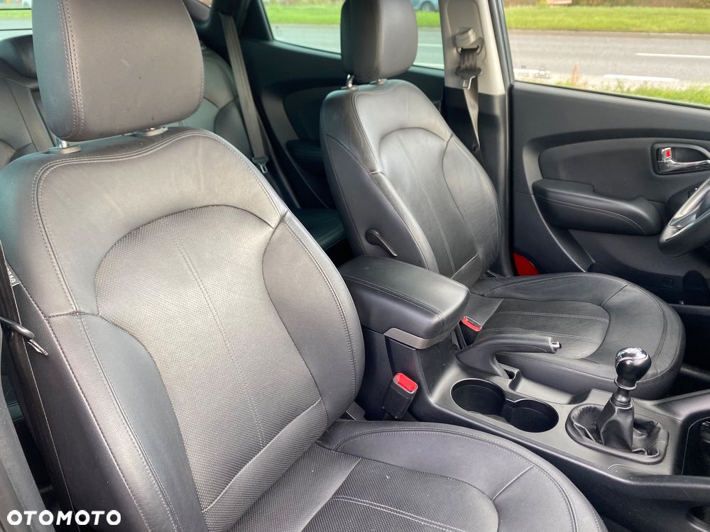 Hyundai ix35 1.7 CRDi 2WD blue Comfort - 11