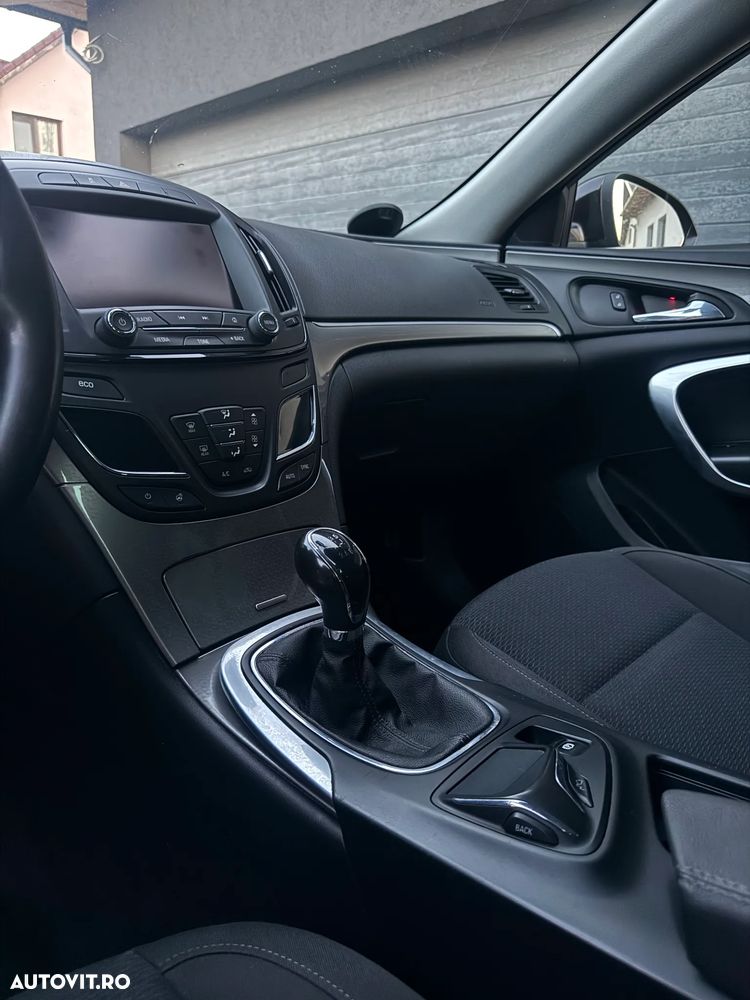 Opel Insignia - 8