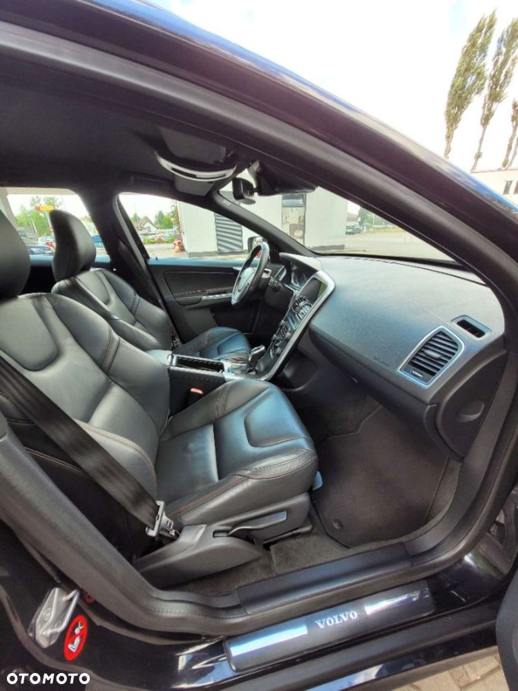 Volvo XC 60 D4 Drive-E Momentum - 19