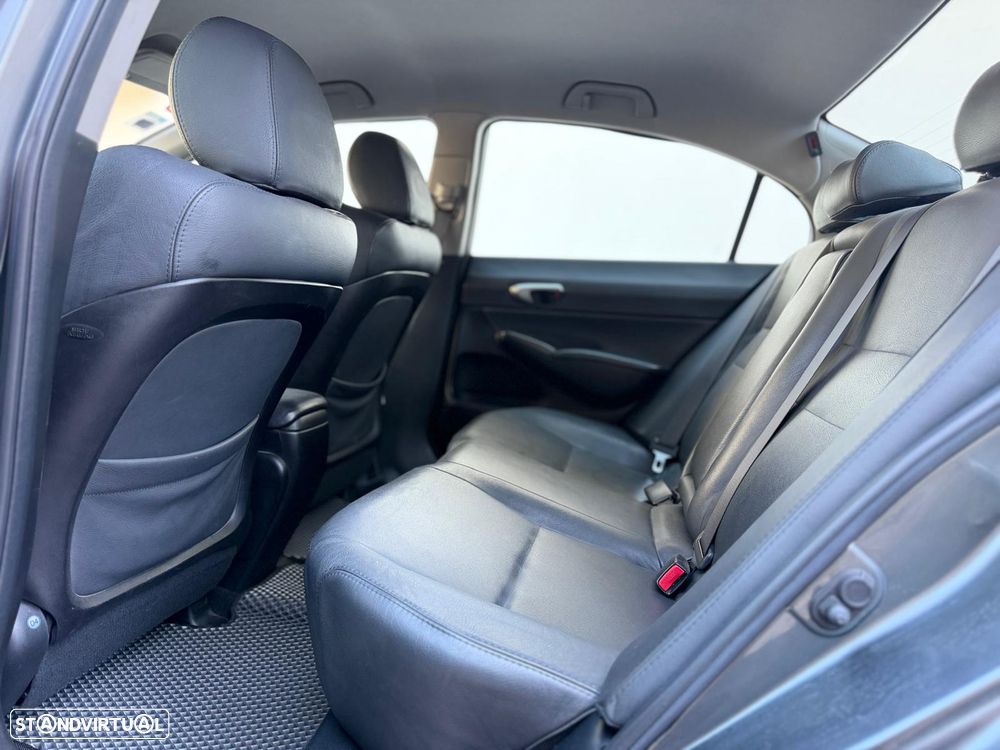 Honda Civic 1.3 DSI i-VTEC Hybrid Elegance - 18