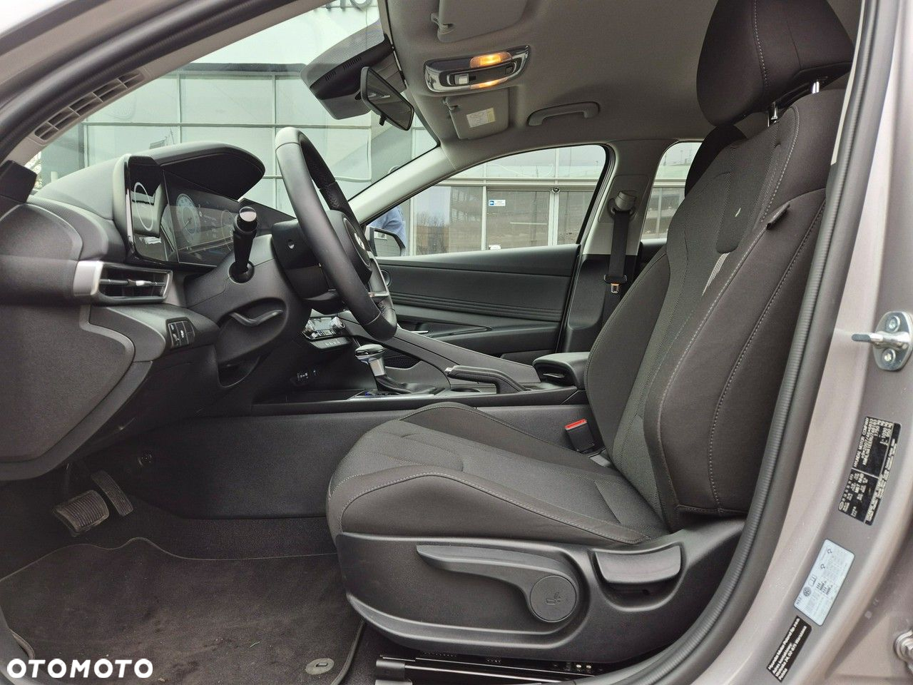 Hyundai Elantra - 14
