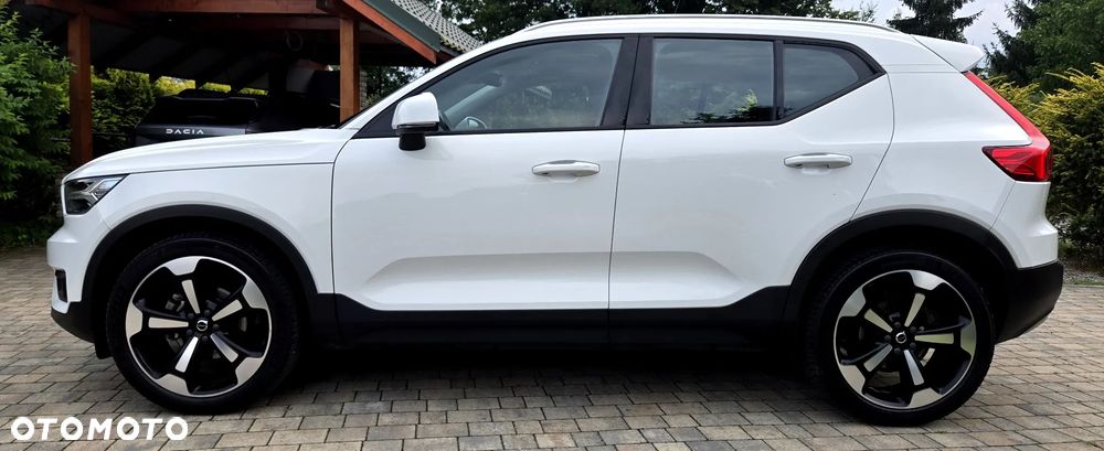 Volvo XC 40 T3 Momentum Pro - 20