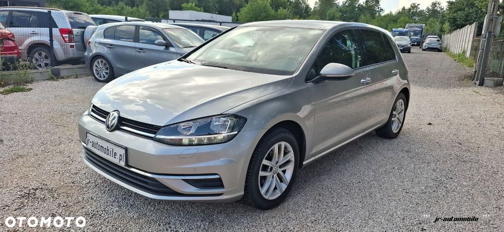 Volkswagen Golf - 2