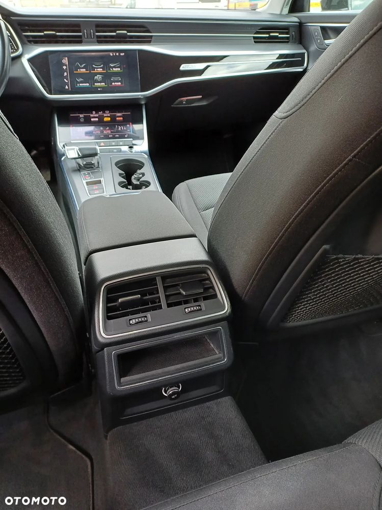 Audi A6 - 12