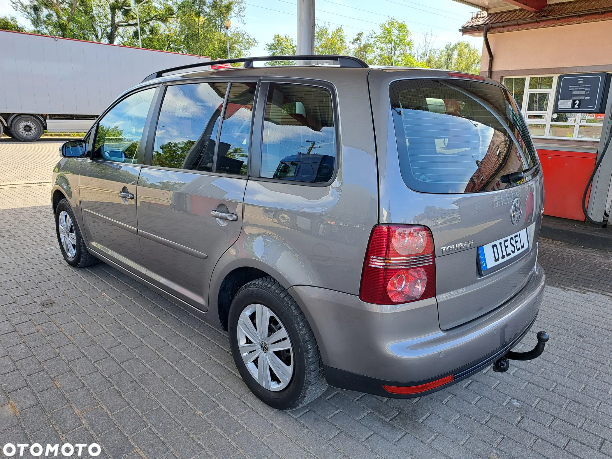 Volkswagen Touran - 9