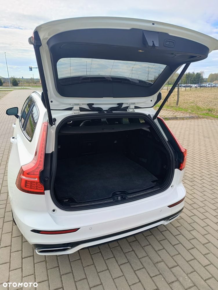 Volvo V60 T5 Geartronic R-Design - 12