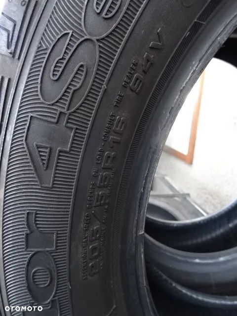 205/55/R16 94V Goodyear Vector 4 seasons - 8