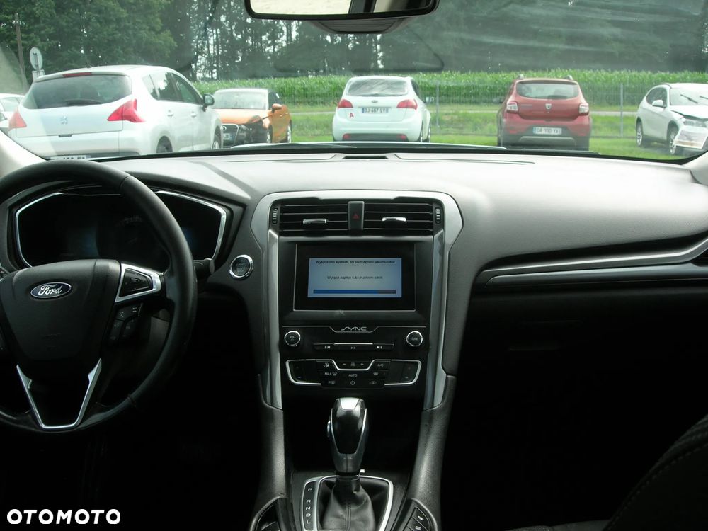 Ford Mondeo 2.0 Hybrid Trend - 22