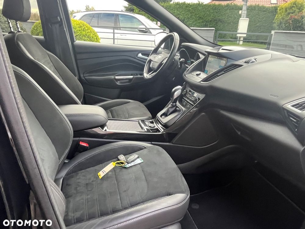 Ford Kuga - 26