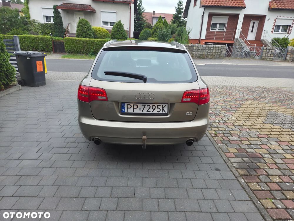 Audi A6 Avant 2.4 quattro - 4